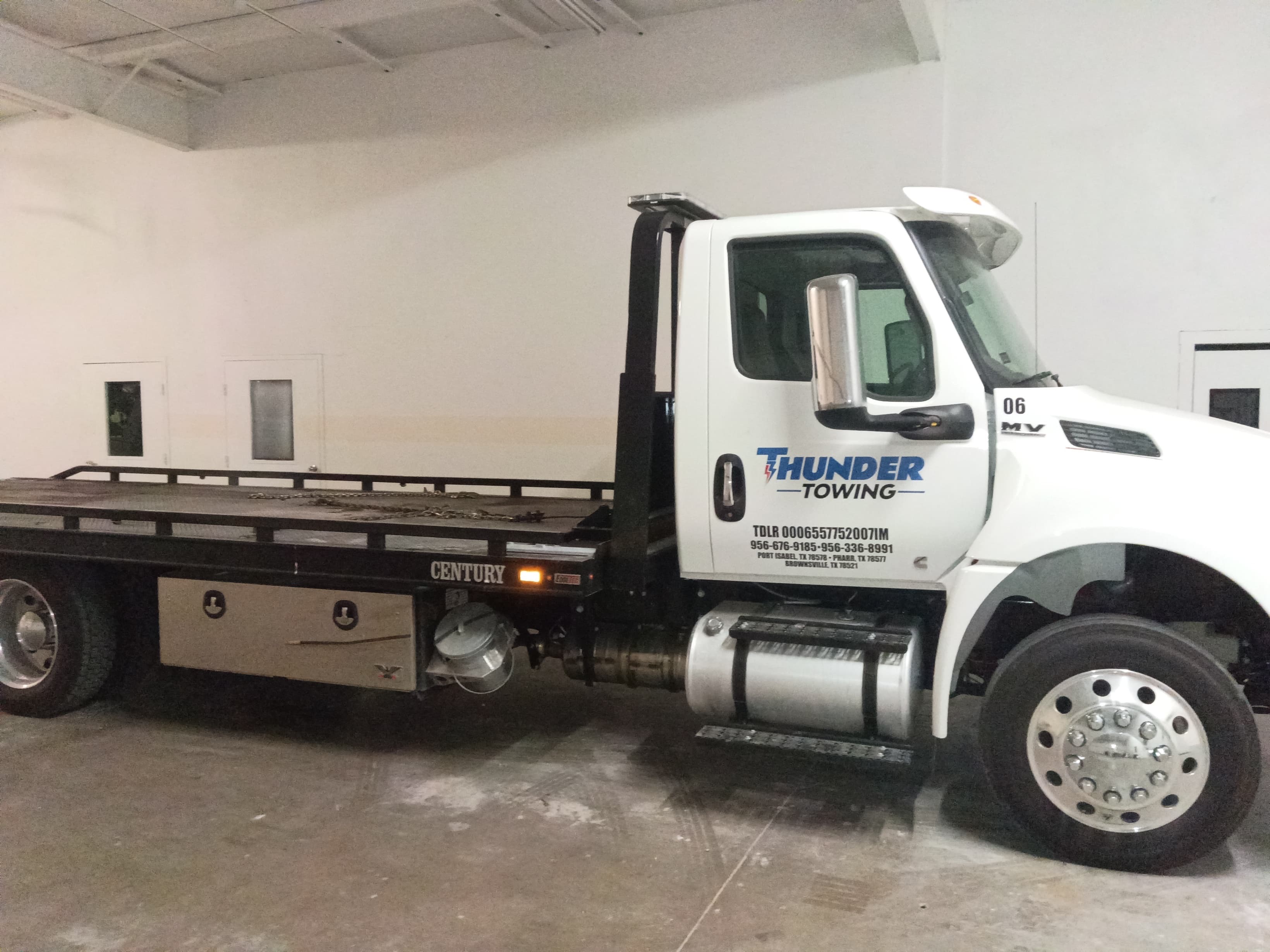 Thunder Towing truck